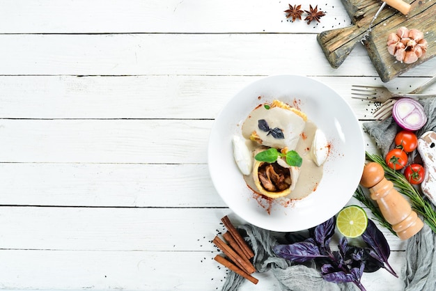 Świeże danie na stole